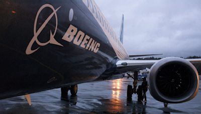 US says 40 foreign operators may be using Boeing 737s with suspect rudder control parts