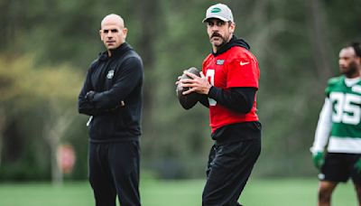 Robert Saleh's 'Dialog' with Jets Offense: 'Trying to Provide Some Insight' for 'an Exciting Group'