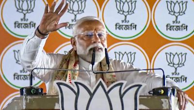 PM Modi steps up attack on Mamata Banerjee, asks if TMC will unleash goons on judges