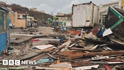 'Almost whole island homeless' in Hurricane Beryl's wake