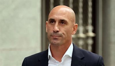 Luis Rubiales, expresidente de la Federación Española de Fútbol, enfrentará juicio por el beso no consentido a Jennifer Hermoso en el Mundial femenino