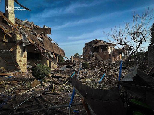 Russia-Ukraine war – live: Fresh strikes on Kyiv overnight leave two injured and houses damaged