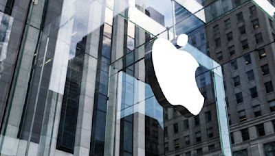 Investment Experts: These Are Our 5 Concerns About Apple