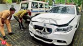 BMW crash: Mumbai police form six teams to nab 24-yr-old - The Economic Times