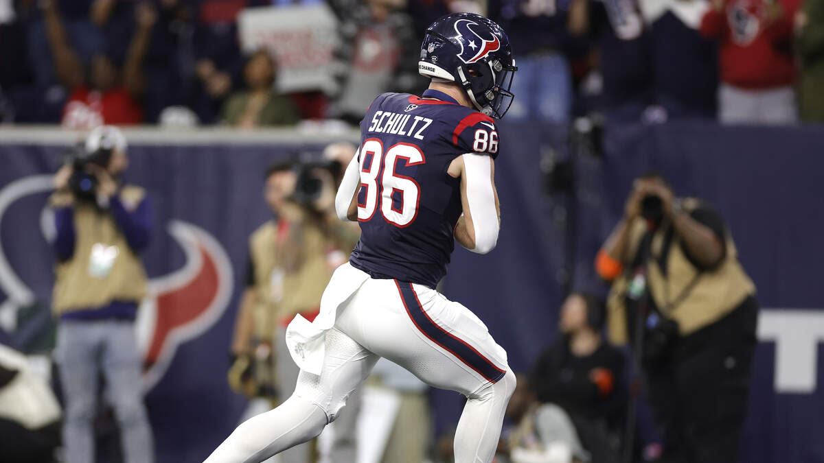 Texans TE Dalton Schultz sidelined two days in a row with ankle injury | SportsTalk 790