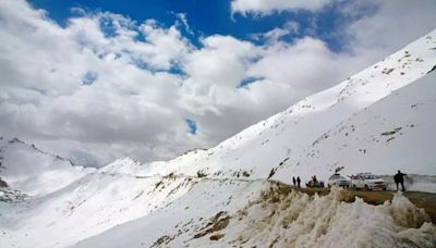 'July Seems to Be Ideal Time to Visit Ladakh, But...': Man Says His Adventure Turned into 'Nightmare'