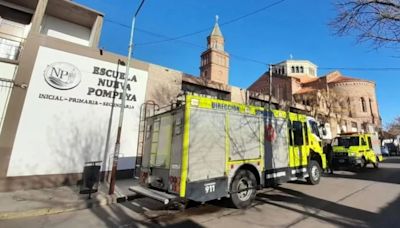 Se lanzó a buscar su celular y quedó atrapado en un pozo de 18 metros: tuvo que ser rescatado por Bomberos