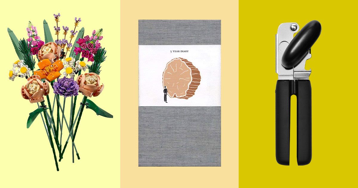 10 Things That Delighted Us Last Week: From LEGO Bouquets to Line-a-Day Diaries