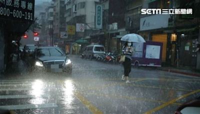 快訊／雨還沒停！17縣市豪大雨特報「3縣市」升級豪雨