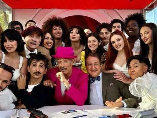 Fiorello a Viva Rai 2: «Putin nazionalizza l'Ariston? Noi nazionalizziamo Pupo. Lo chiameremo Puposki»