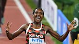 Faith Kipyegon corre por tricampeonato inédito em Paris