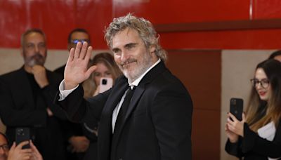 El actor Joaquin Phoenix se une a una subasta del mundo del cine en favor de Gaza