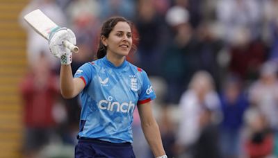 Bouchier stars as England women cruise to ODI series win over New Zealand