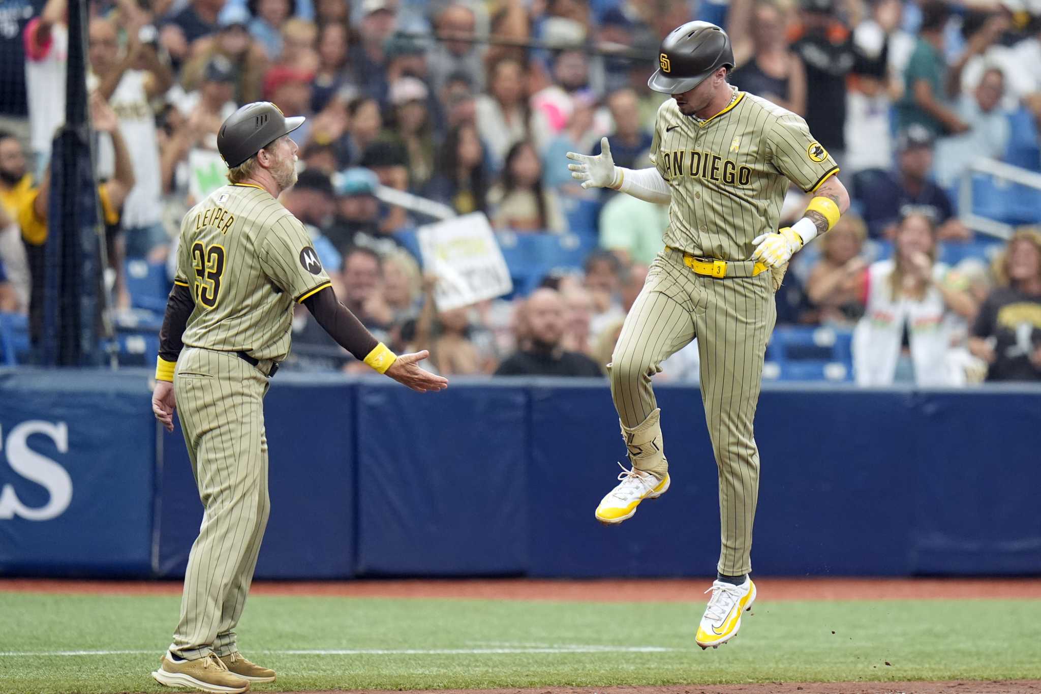 San Diego's Jackson Merrill replaces Pittsburgh's Paul Skenes for NL Rookie of the Year favorite