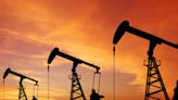 US oil and gas M&A hits quarterly record after blockbuster 2023 By Reuters