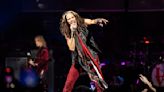 Aerosmith pospone fechas por problemas vocales de Steven Tyler