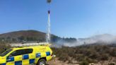 Extinguen un incendio forestal en la sierra lorquina de La Almenara