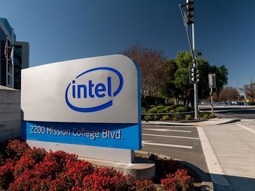 Intel moves to spin out foundry business, inks AI chip deal with AWS