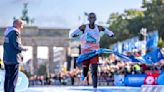 "Ils brûleront ma famille": Kipchoge, double champion olympique du marathon, menacé de mort après le décès de son rival