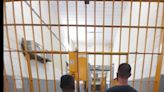 De guloseimas a camisinha: veja o que fará parte da cesta de custódia de presos no Rio, após fechamento de cantinas