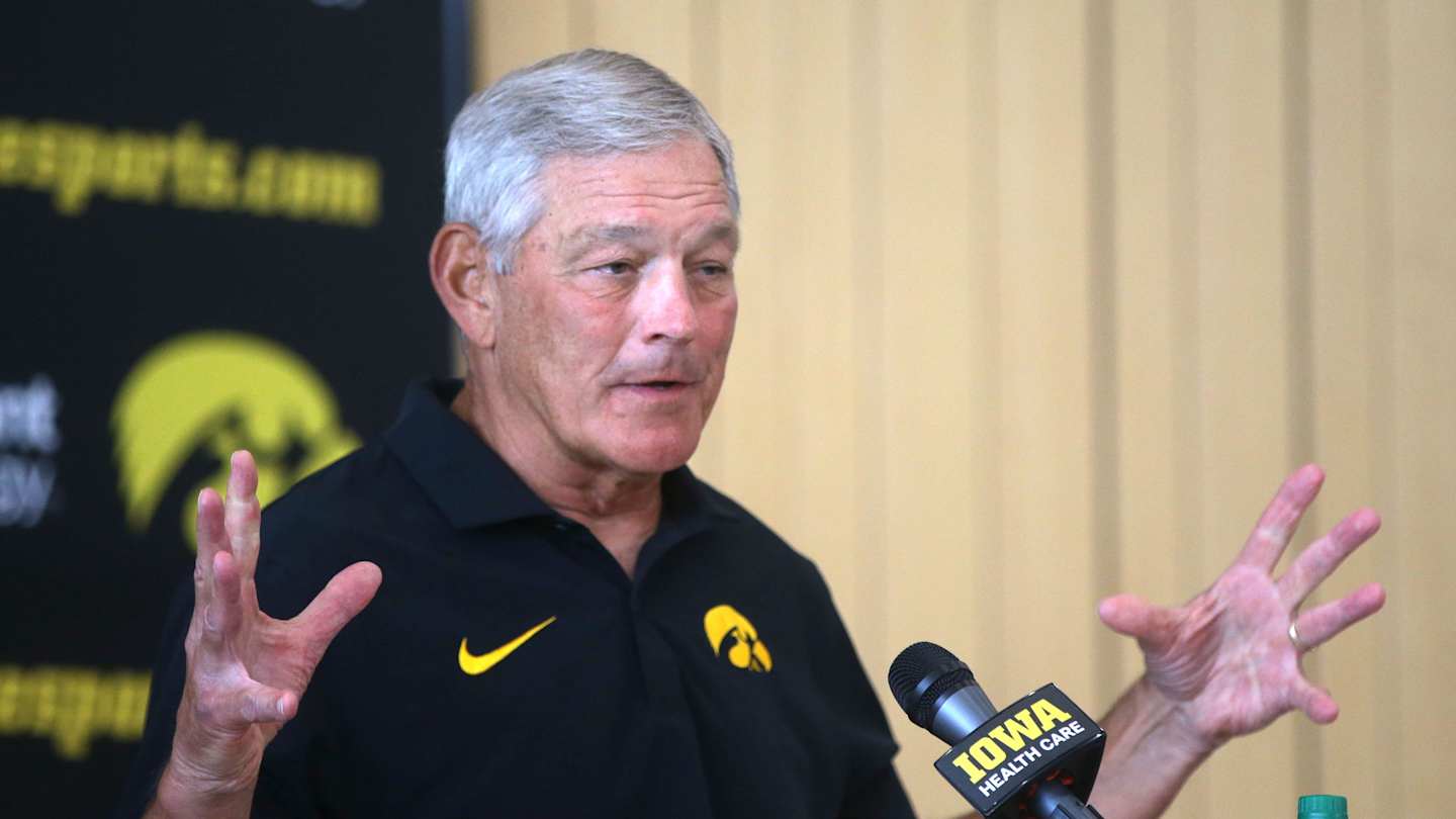 Iowa's Kirk Ferentz Walked Out of Tunnel to 50 Cent Song In Return From Suspension