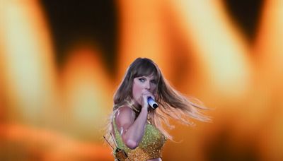 Taylor Swift Has Wardrobe Malfunction and Flashes Gold Bra During Sweden Concert