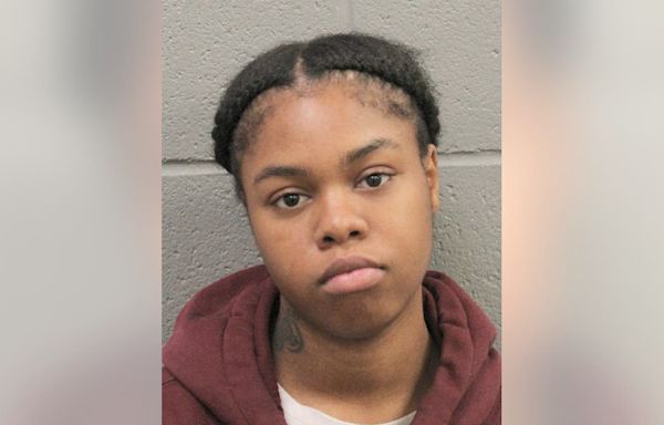 Houston crime: 18-year-old daughter charged with shooting mother on Mother's Day