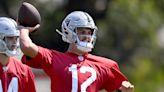 Raiders training camp: A fire is lit, while quarterbacks get off to a cold start