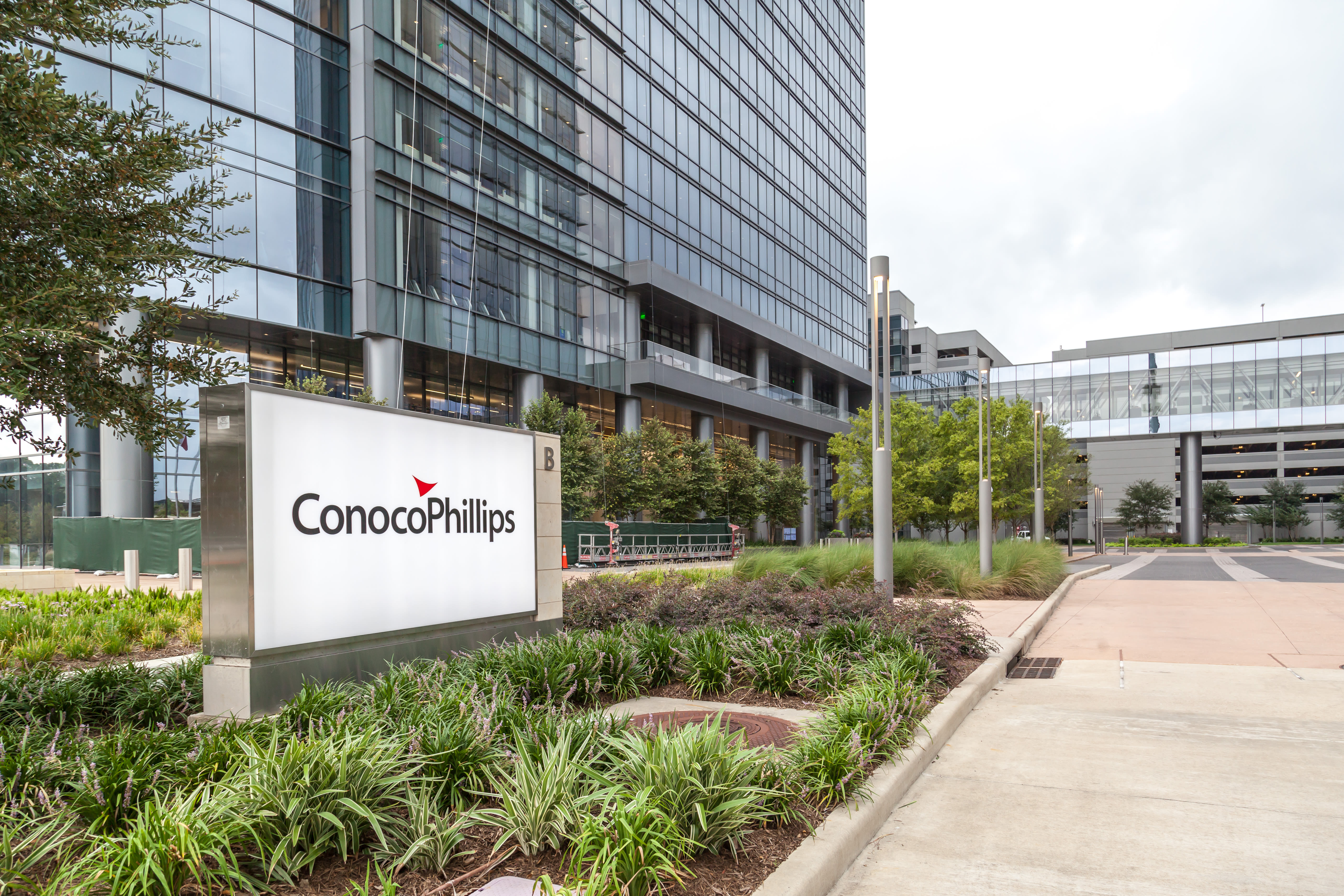 ConocoPhillips's $22.5 billion deal for Marathon Oil highlights energy M&A wave
