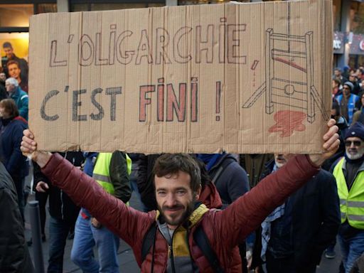 "Durante los últimos 250 años los oligarcas han usado su poder para asegurarse de que la democracia no haga la sociedad más igualitaria"