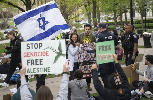 Demonstrators move protest off Pitt campus to Schenley Plaza