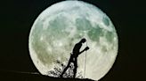 Supermoon set to rise: Top tips for amateur photographers