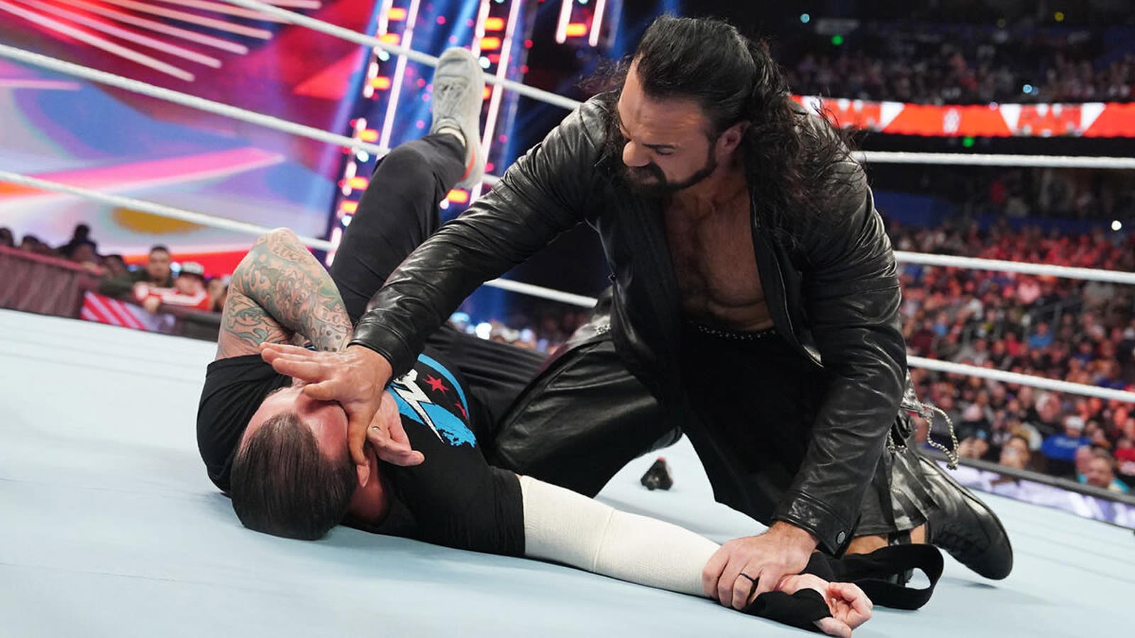 Dave Meltzer Breaks Down CM Punk & Drew McIntyre's WWE Feud, Speculates On Future - Wrestling Inc.