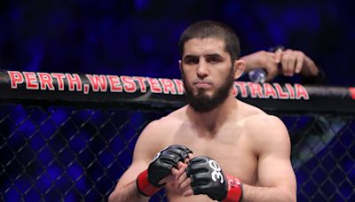 Makhachev rompe con sus estereotipos