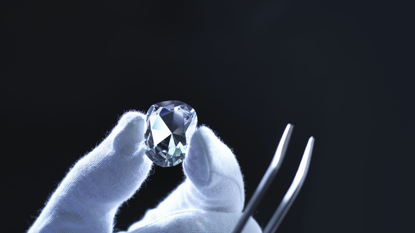 Scientists Figured Out the Revolutionary Trick for Growing Diamonds at Regular Pressure