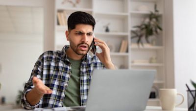 Meetings und Chefs zählen zu den größten Produktionsfressern im Büro: Doch etwas lenkt euch noch mehr ab, laut einer Umfrage