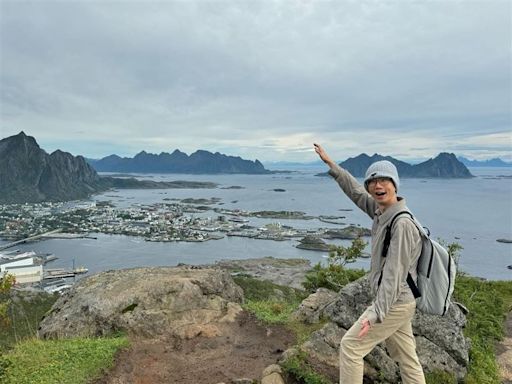 網紅醫搭機被降級！無預警改坐經濟艙「補償還超爛」網刷一排：哪家航空