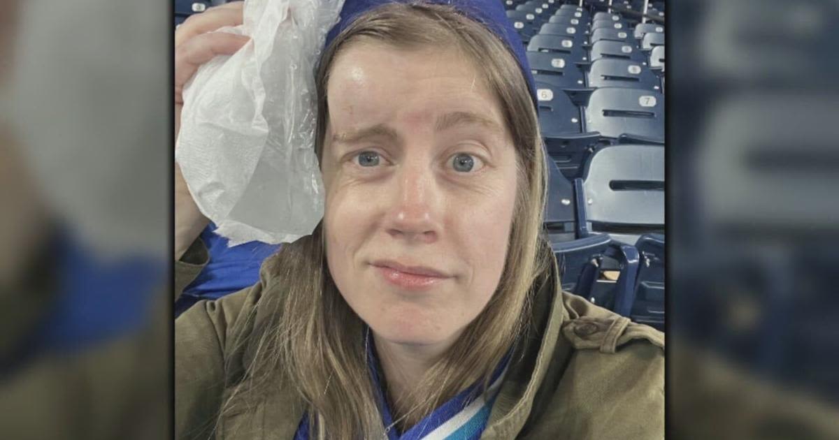 Fan beaned at Blue Jays game to get ball signed by Bo Bichette