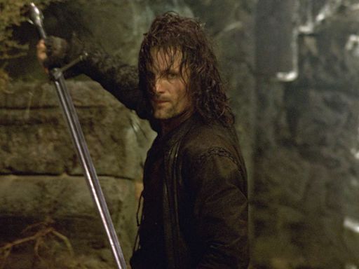 Viggo Mortensen asked Peter Jackson to re-use Aragorn sword, reacts to new 'LOTR' film