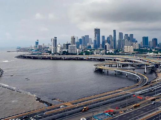 Mumbai Weather Update: Moderate rainfall and thundershowers expected today