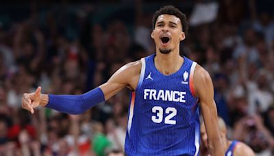 4-point play, Wemby's 8-0 run key France OT win