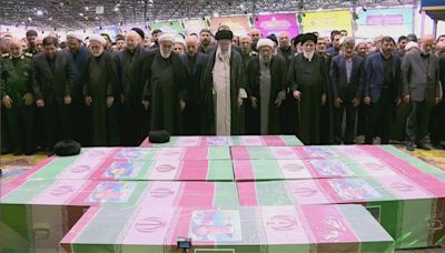 伊朗總統墜機身亡 最高領袖哈米尼主持祈禱儀式