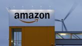 Amazon apoia padrão de compensação de carbono diferente do que Bezos ajudou a financiar Por Reuters