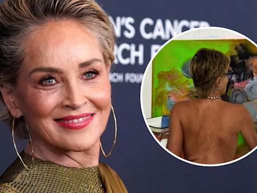 Sharon Stone deslumbró con reveladora foto mientras pintaba un cuadro