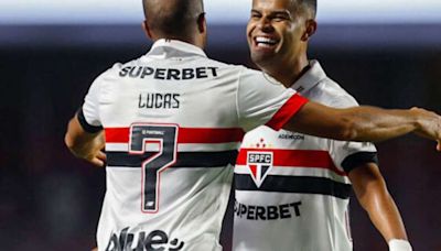 São Paulo derrota o Grêmio e entra no G4 do Brasileirão