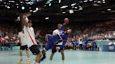 Francia, campeona olímpica de balonmano, contra las cuerdas