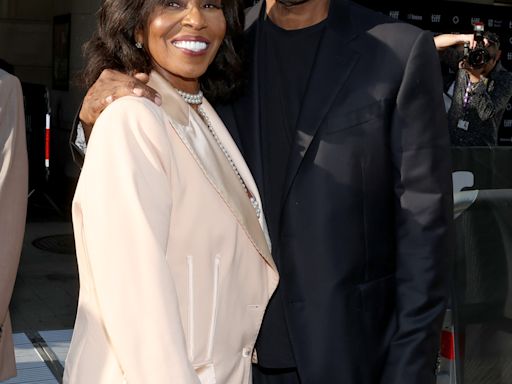 Denzel Washington and Wife Pauletta Celebrate Their 41-Year Marriage With Rare Red Carpet Appearance