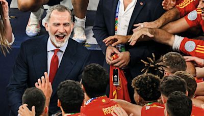 Reyes de Europa: Felipe VI, emoción y euforia en la celebración de un histórico triunfo que nos une