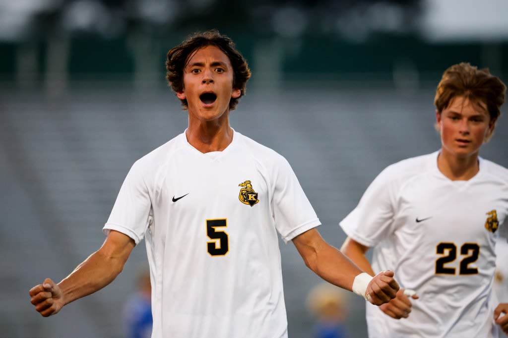 Kellam upends Princess Anne in rare playoff battle of defending boys soccer state champions