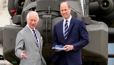 Charles III offre au prince William, son titre de colonel en chef de l’Army Air Corps
